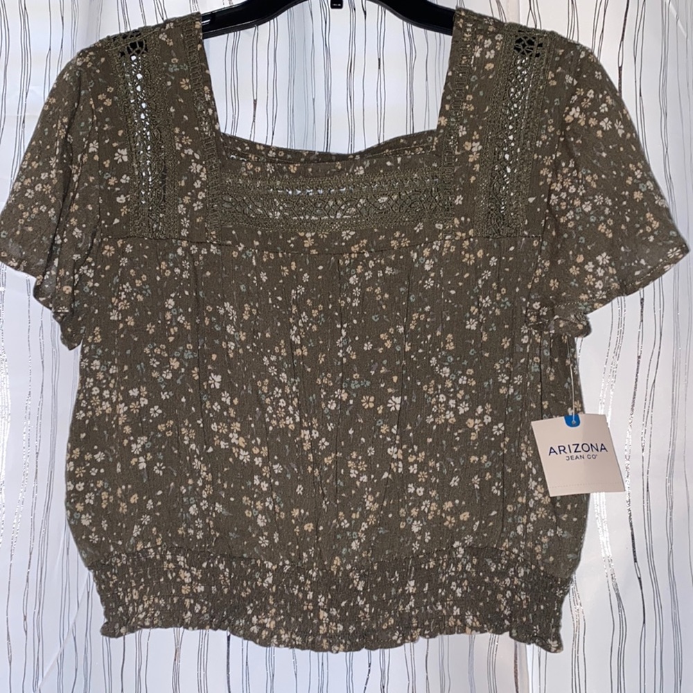 Floral summer shirt